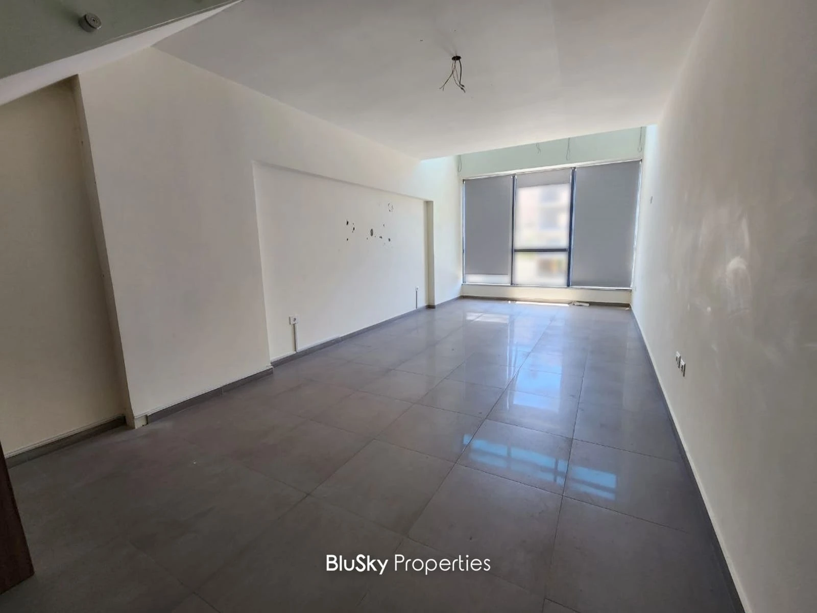 Office 105m² for Rent in Dekweneh — الصورة 3