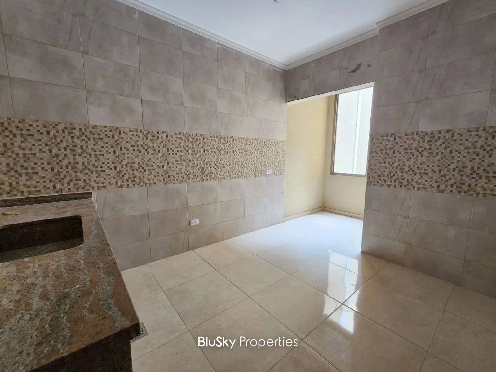 Apartment 115m² for Sale in Dekweneh — الصورة 3