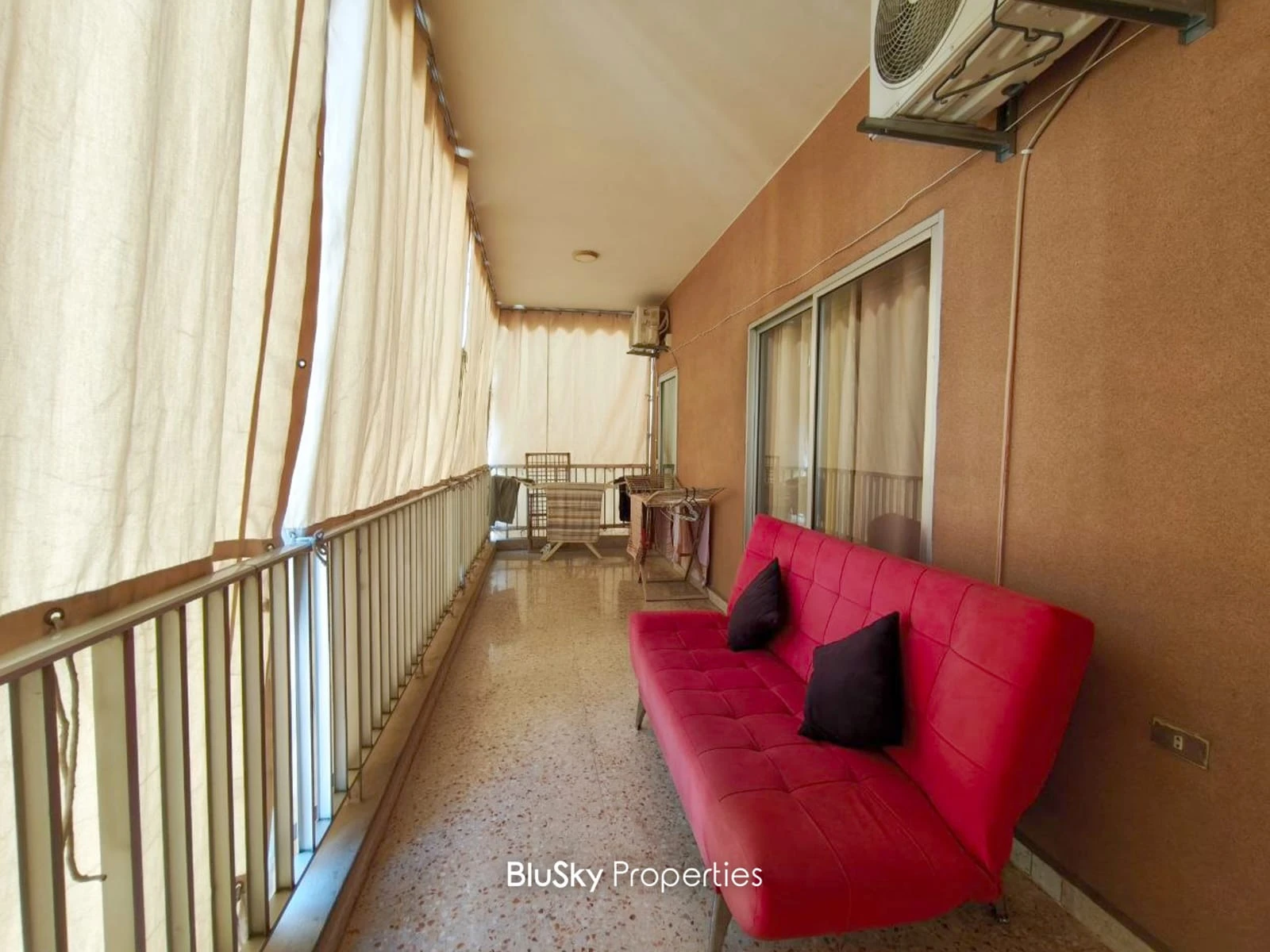 Apartment 240m² for Rent in Dekweneh — الصورة 2