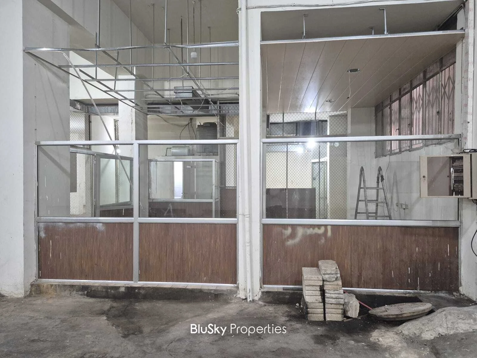 Warehouse 600m² for Rent in Dekweneh — الصورة 4