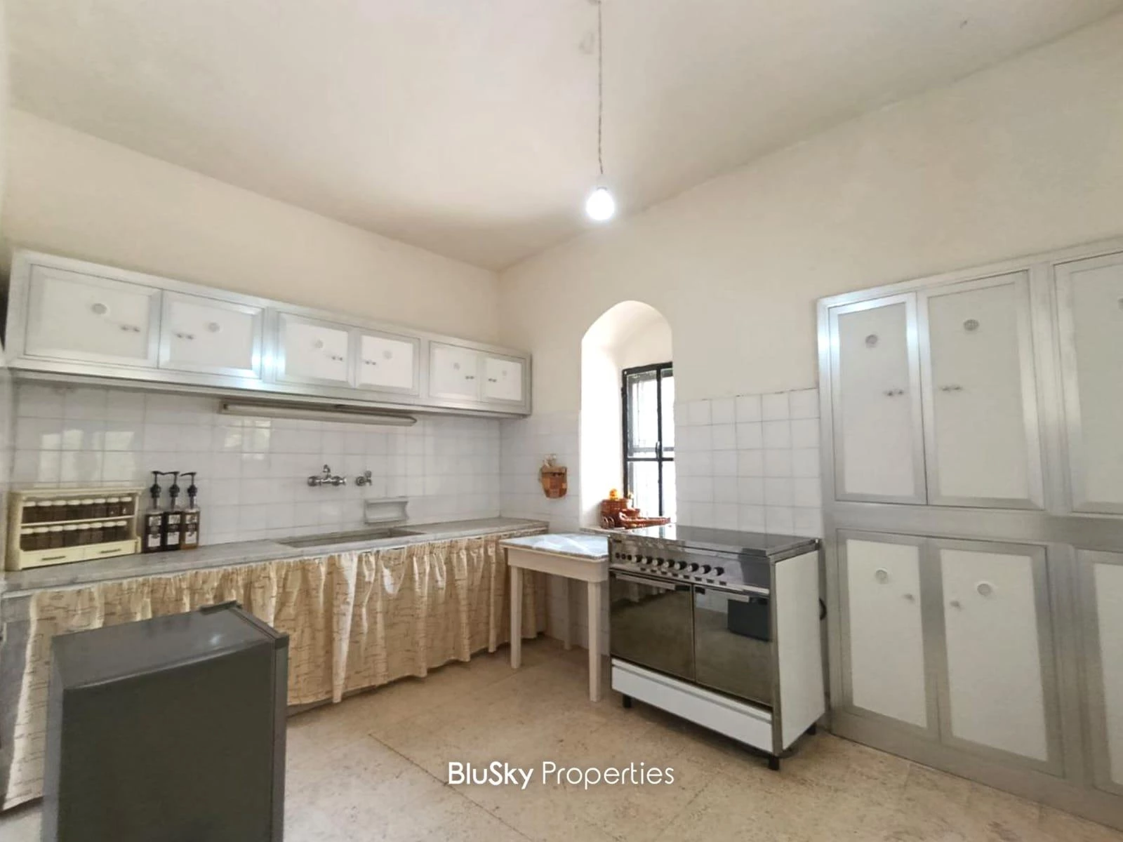 Apartment 110m² Terrace for Rent in Dlebta — الصورة 4