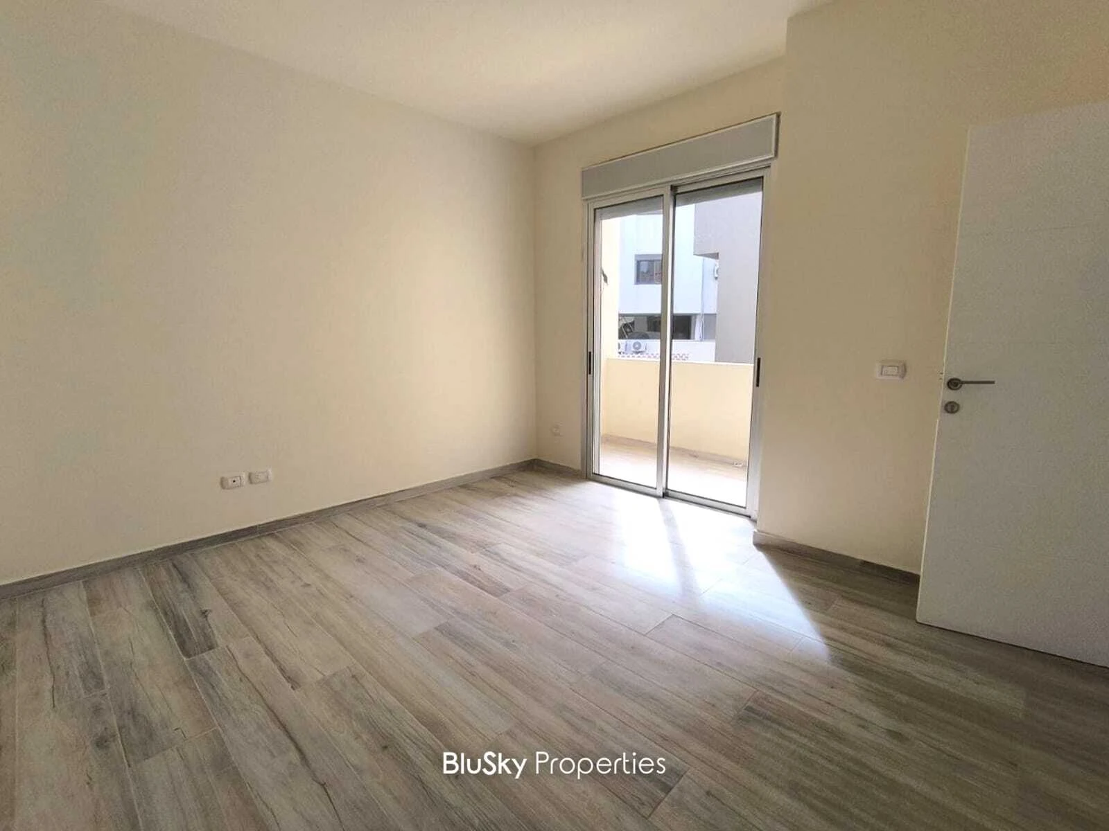 Duplex 240m² for Sale in Dik El Mehde — الصورة 2