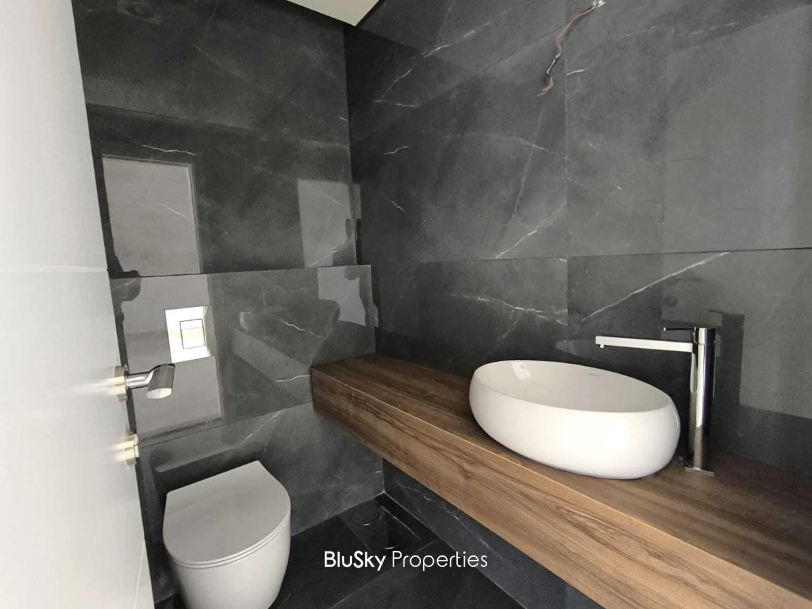 Duplex 240m² for Sale in Dik El Mehde — الصورة 5