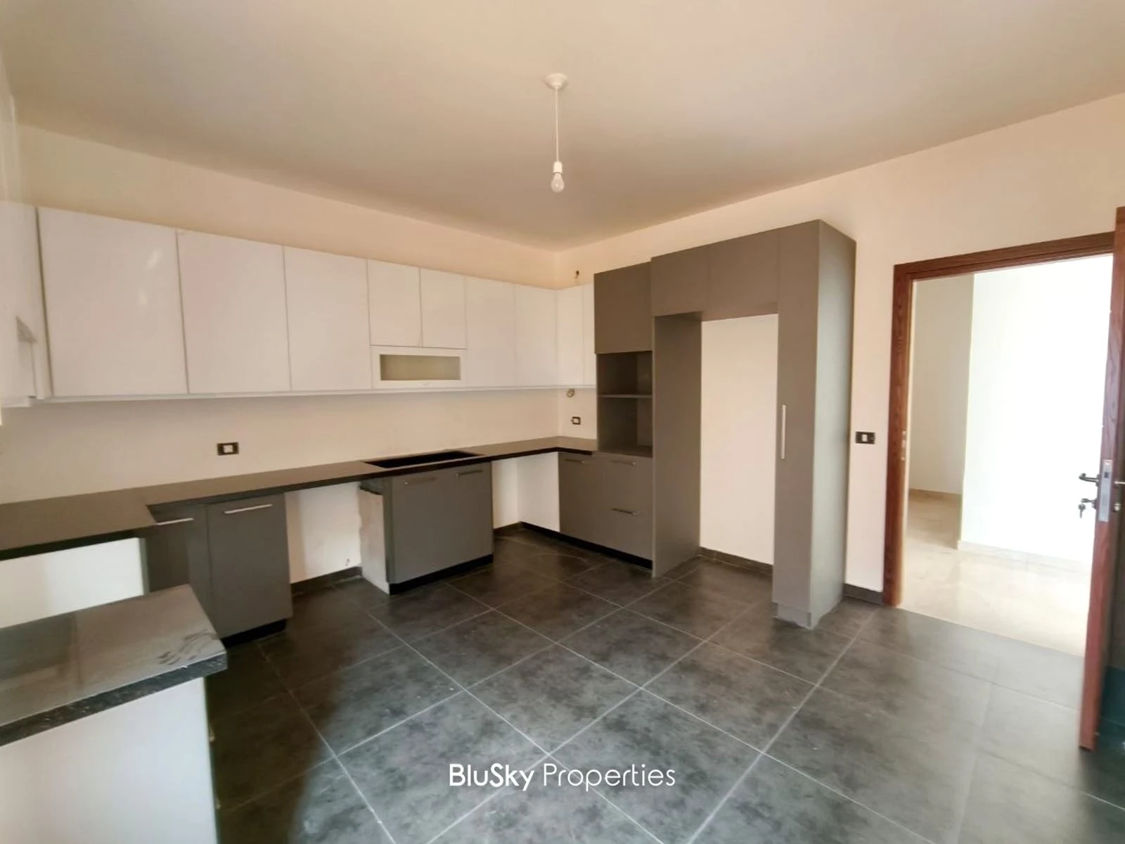 Apartment 260m² with Terrace for Sale in Dik El Mehde — photo 4
