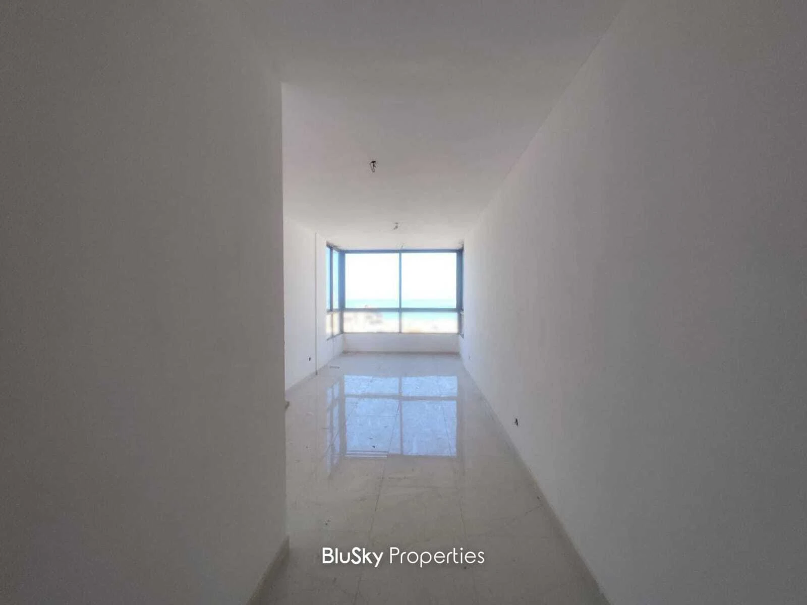 Apartment 115m² Sea View for Sale in Daher Sarba