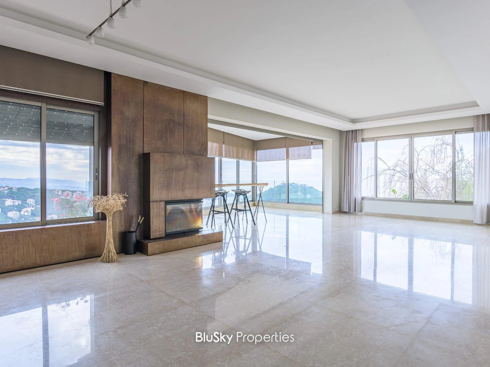 Duplex 400m² Terrace for Sale in Daher El Souwen — photo 1