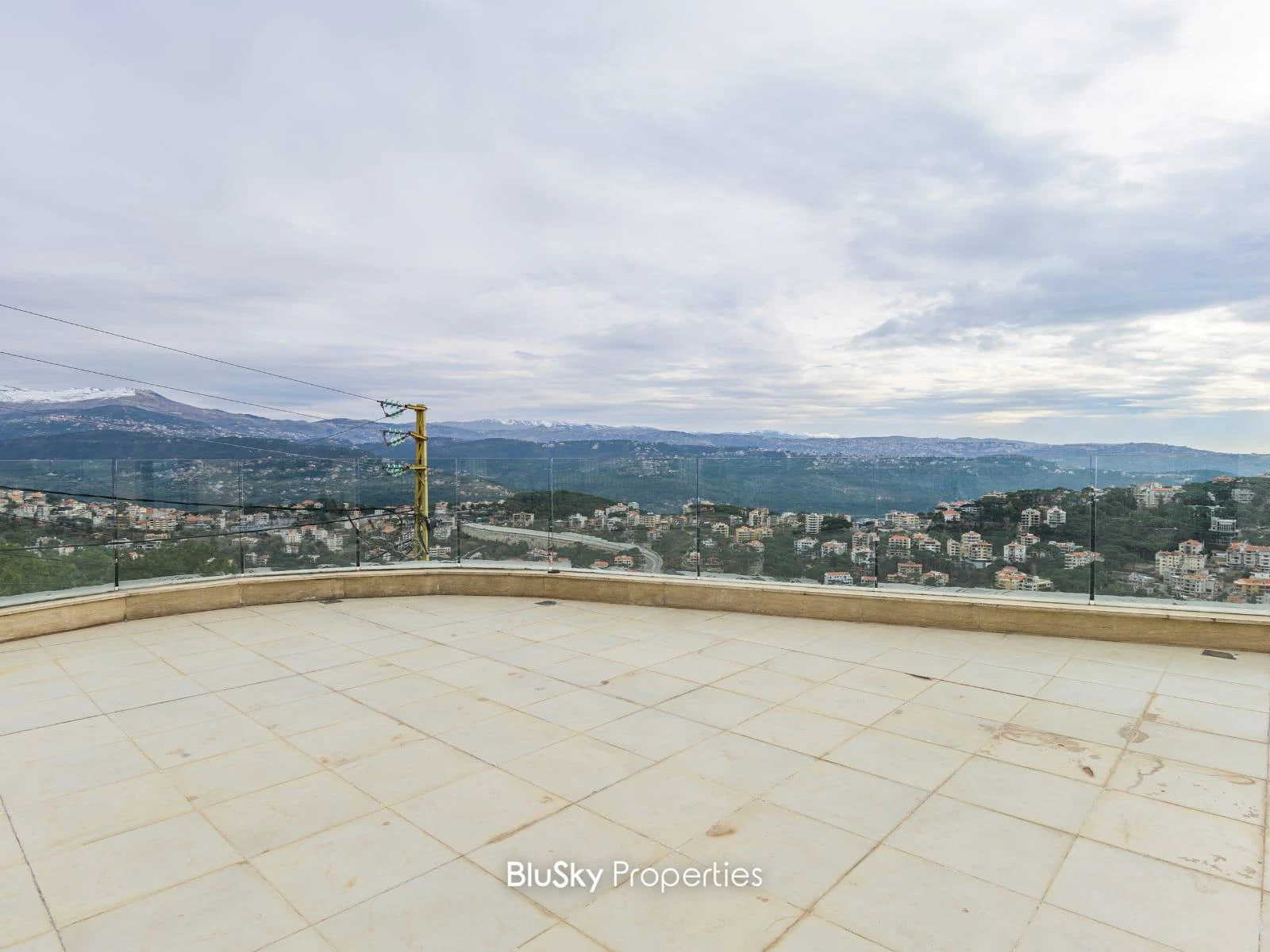 Duplex 400m² Terrace for Sale in Daher El Souwen — photo 2