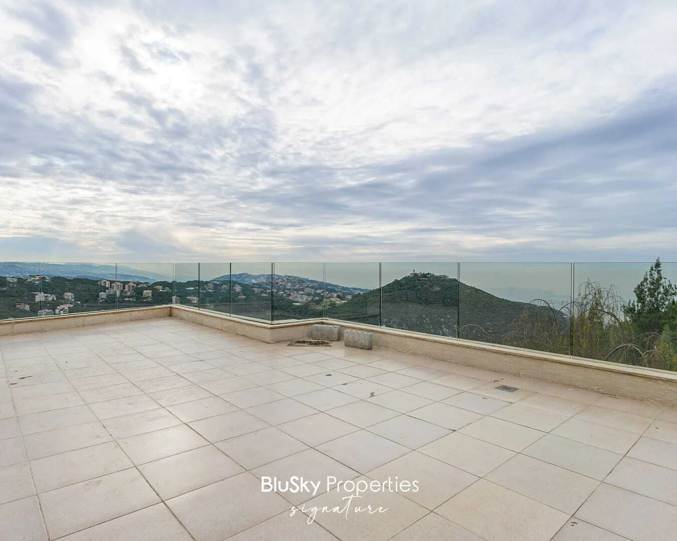 Duplex 400m² Sea View for Sale in Daher El Souwen — الصورة 2