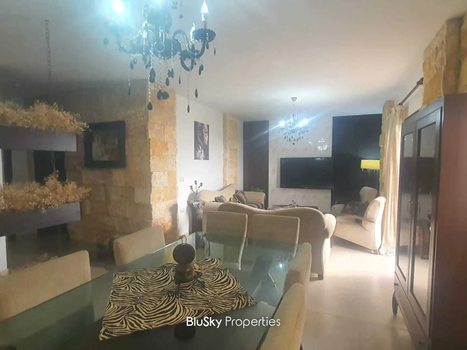 Apartment 130m² Terrace for Sale in Eddeh