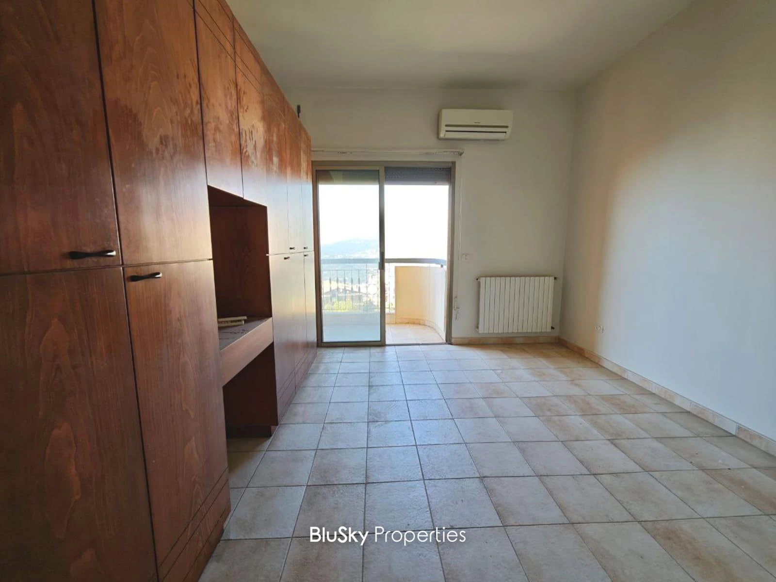 Apartment 220m² Sea View for Sale in Elissar — الصورة 3