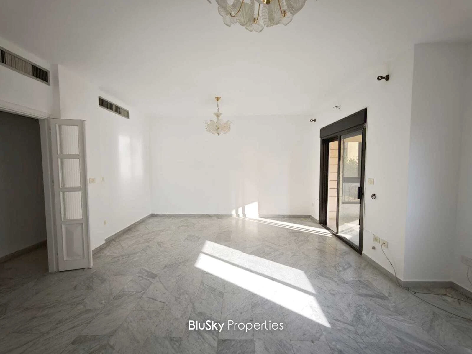Apartment 155m² Balcony for Rent in Fanar