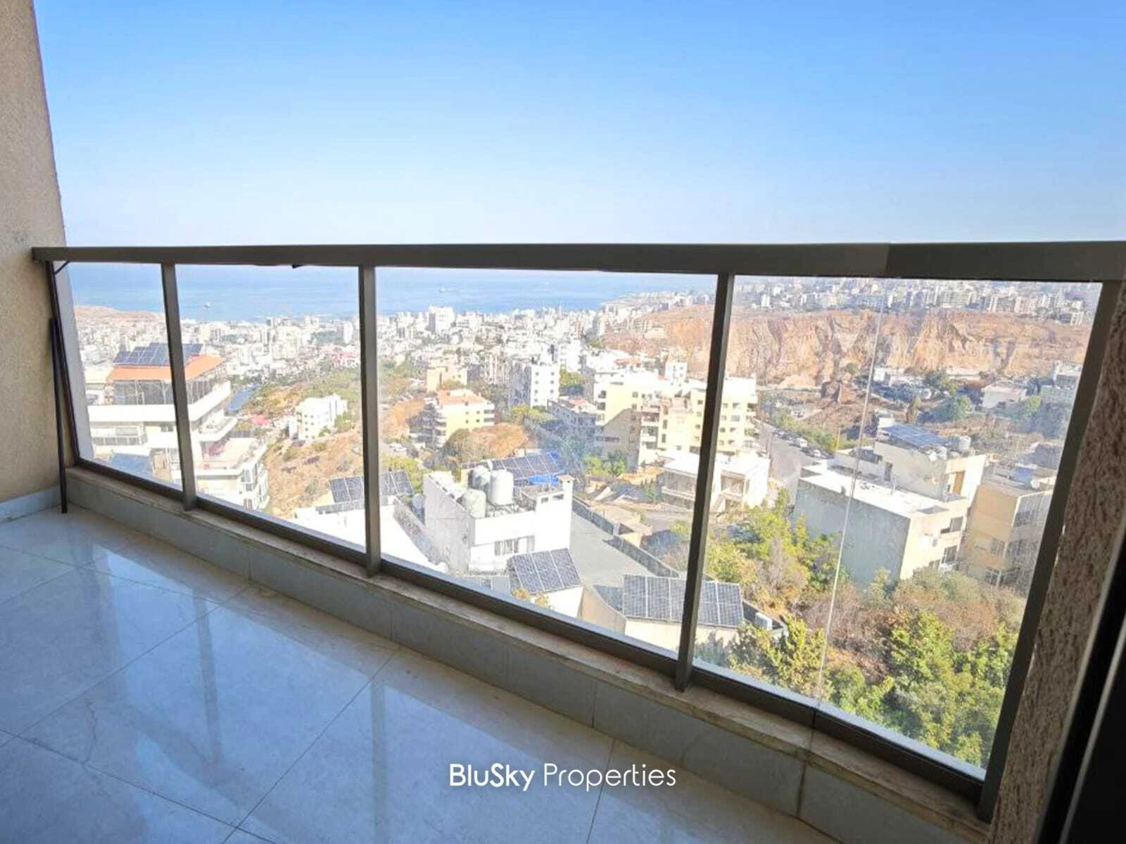 Duplex 155m² Sea View for Sale in Fanar — photo 2