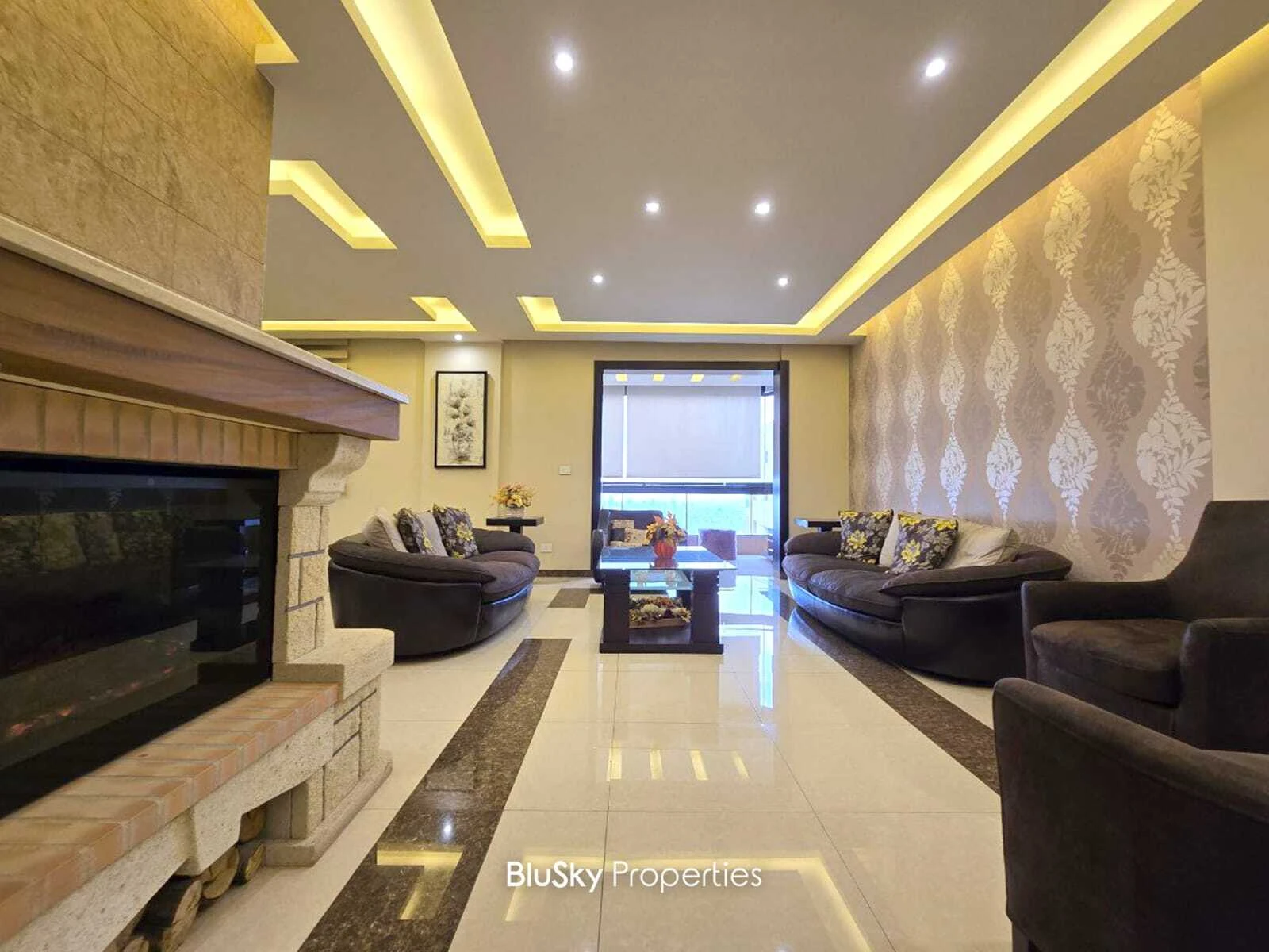 Apartment 185m² Sea View for Rent in Fanar