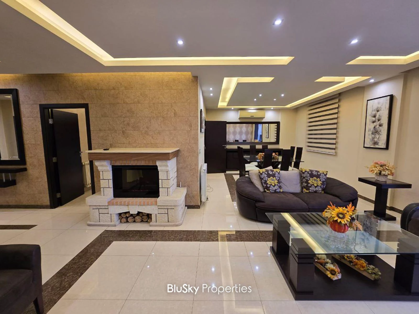 Apartment 185m² for Sale or Rent in Fanar — الصورة 3