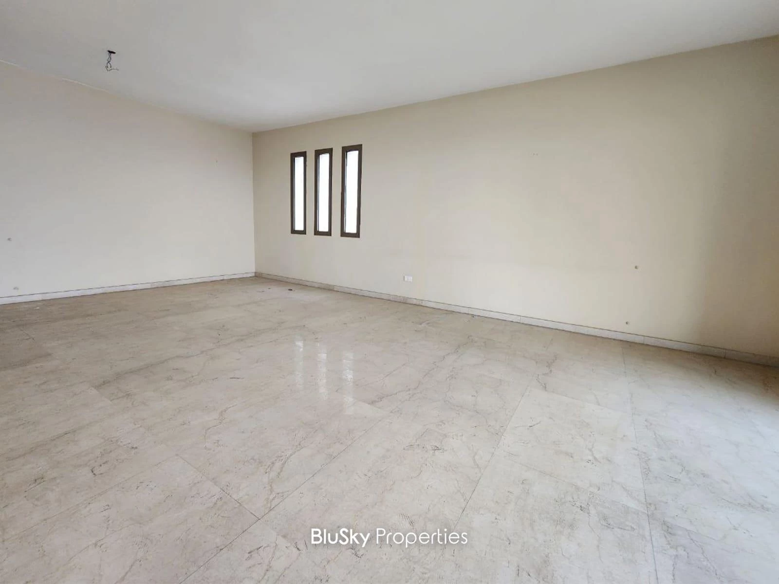 Apartment 210m² Balcony for Sale in Fanar — الصورة 4