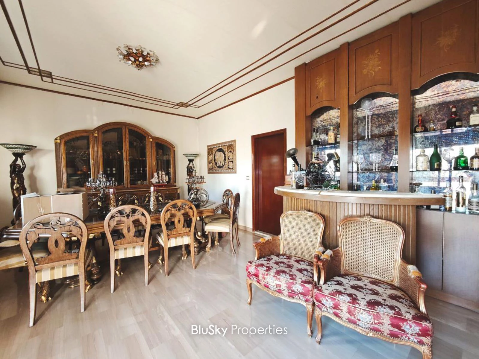 Apartment 220m² Mountain View for Sale in Fanar