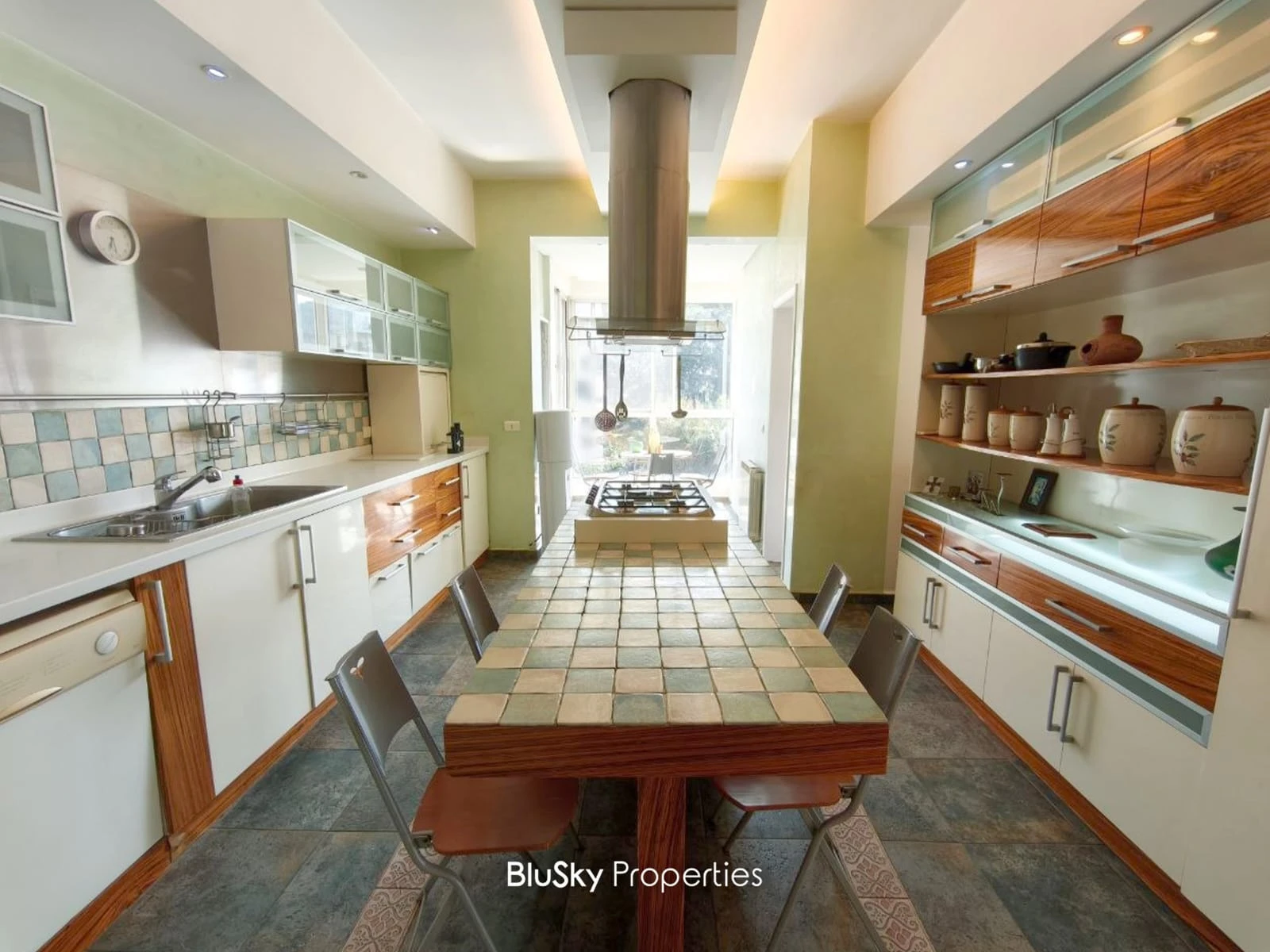 Apartment 225m² with Sea View for Sale in Fanar — photo 5