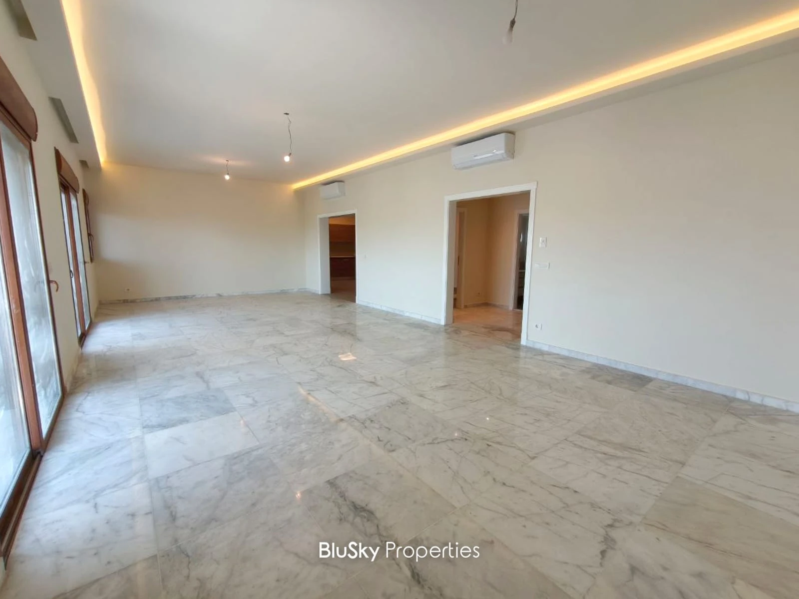 Apartment 260m² for Rent in Fanar — الصورة 2
