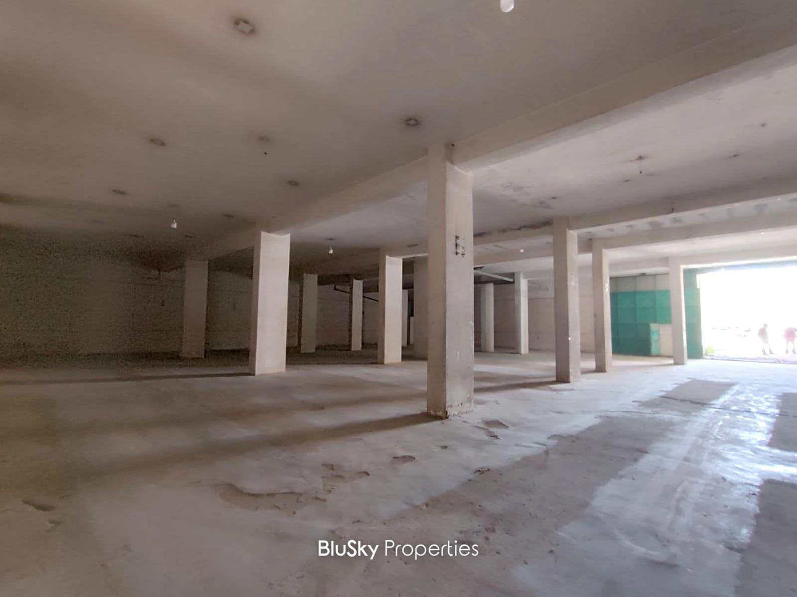 Warehouse 650m² for Rent in Fanar — الصورة 2