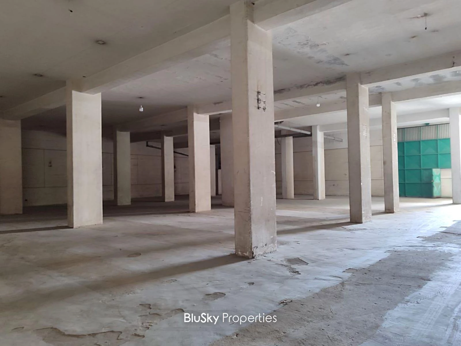 Warehouse 650m² for Rent in Fanar — الصورة 3