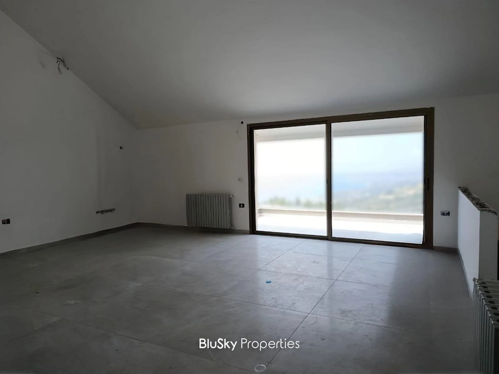 Apartment 140m² Sea View for Sale in Fatqa