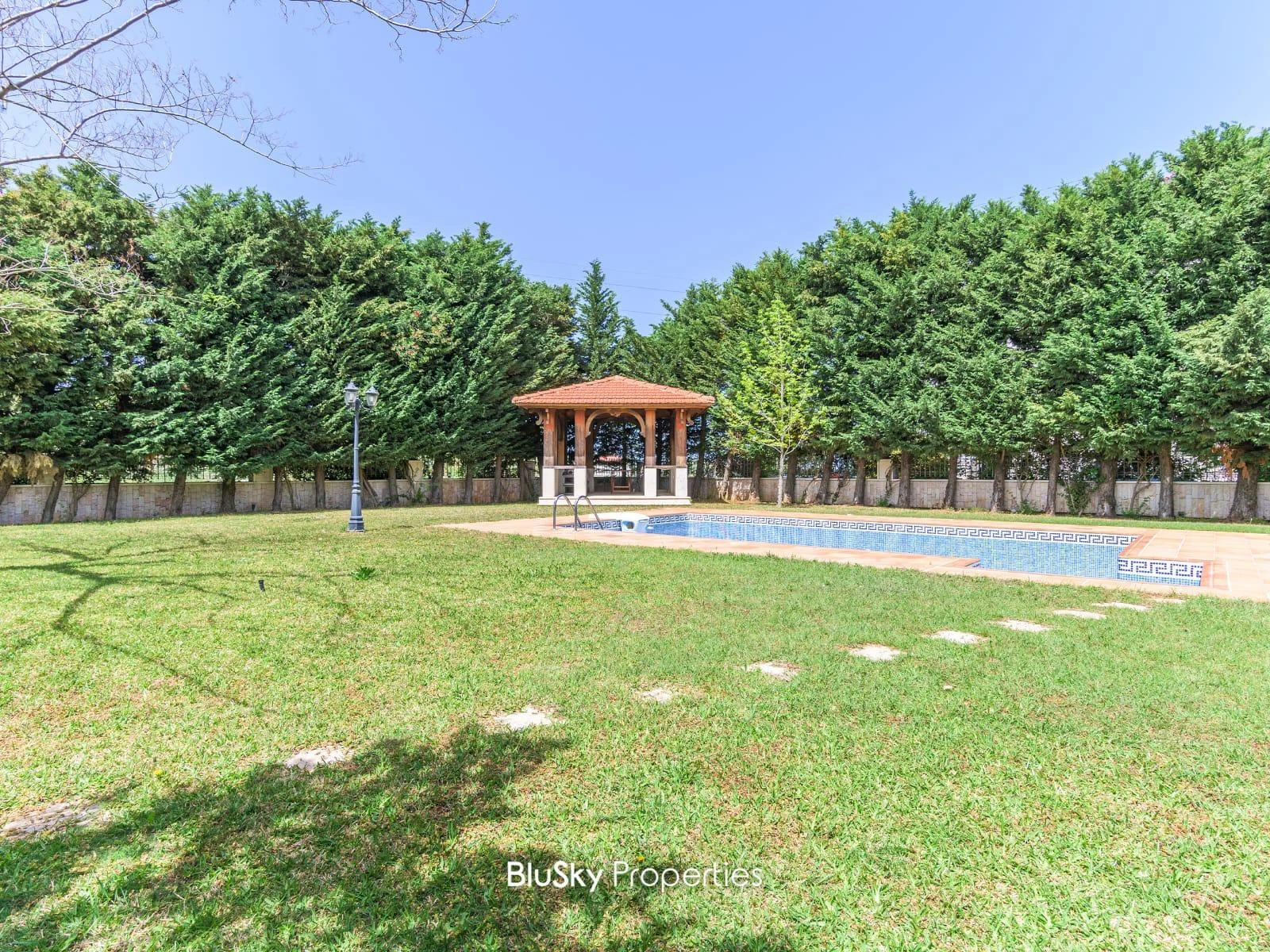 Villa 1,500m² Land for Sale in Fatka — الصورة 3