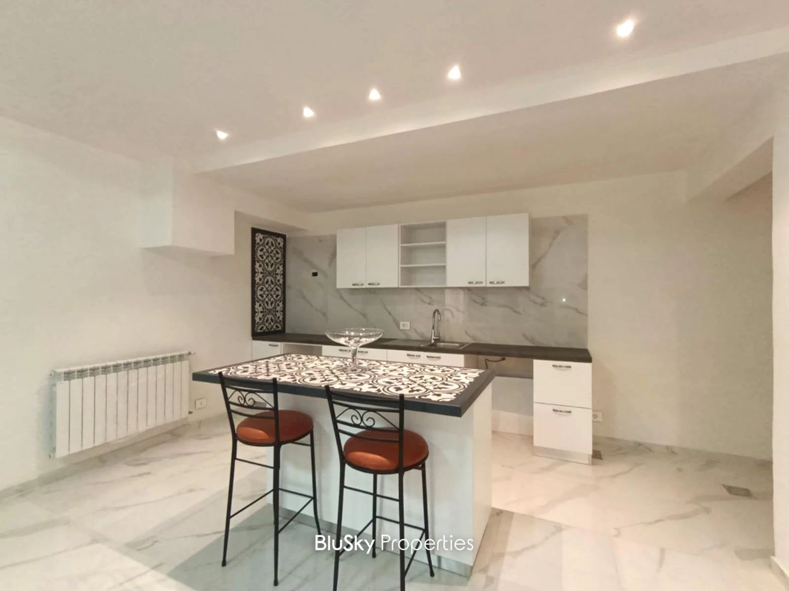 Apartment 150m² Terrace for Sale in Fatqa — الصورة 4