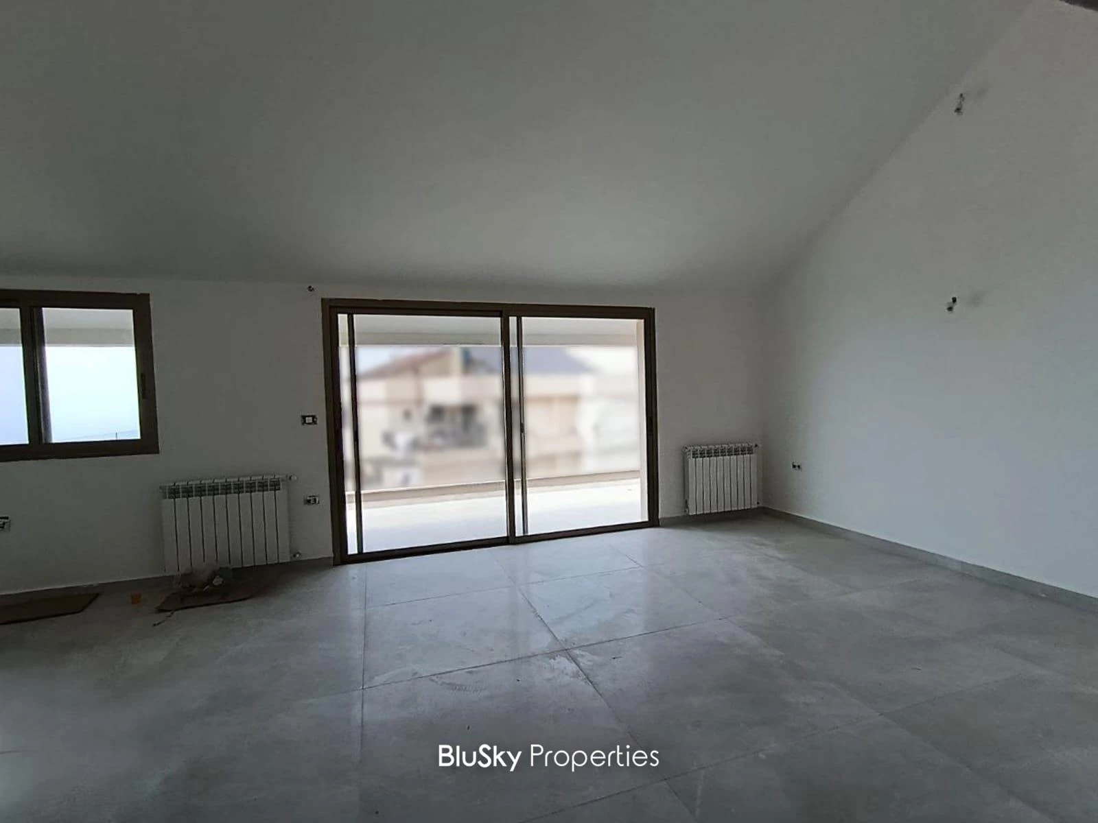 Apartment 160m² Sea View for Sale in Fatqa