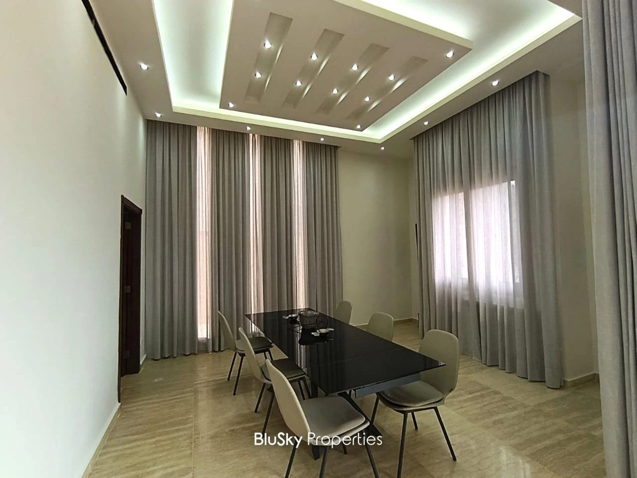 Villa 300m² Garden for Rent in Fatqa — الصورة 5