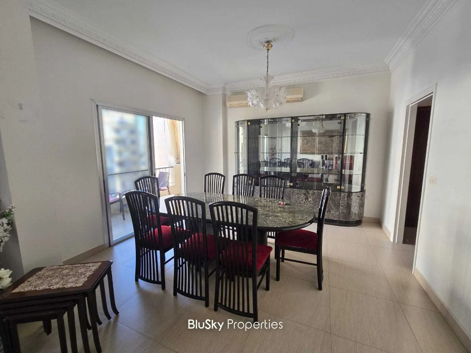 Apartment 140m² for Sale in Furn El Chebbak — الصورة 3