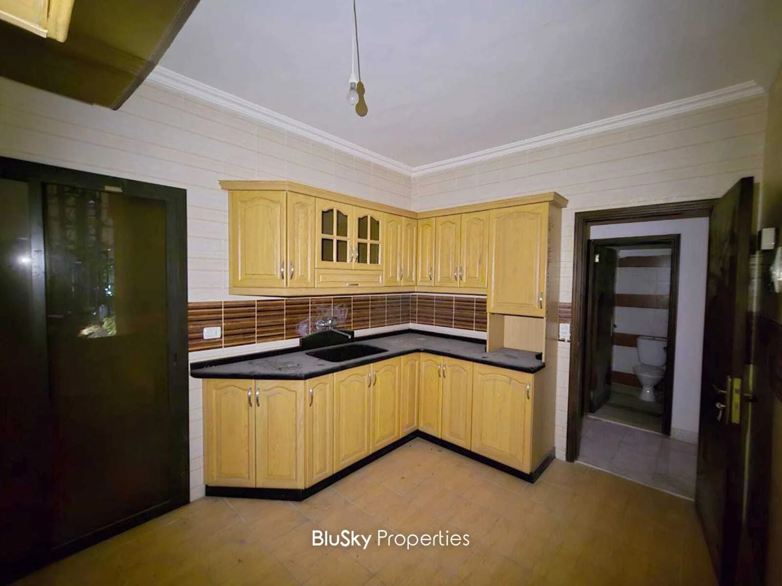 Apartment 155m² for Sale in Furn El Chebbak