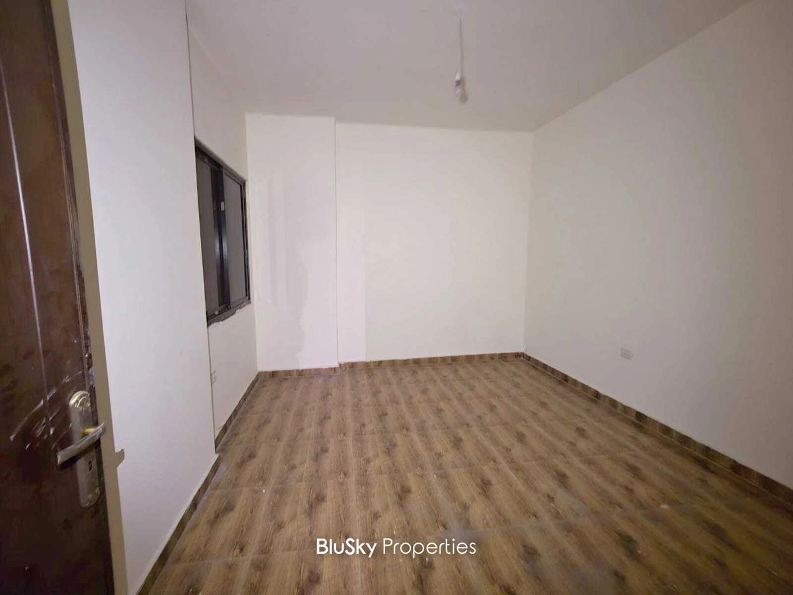 Apartment 155m² for Sale in Furn El Chebbak — photo 5