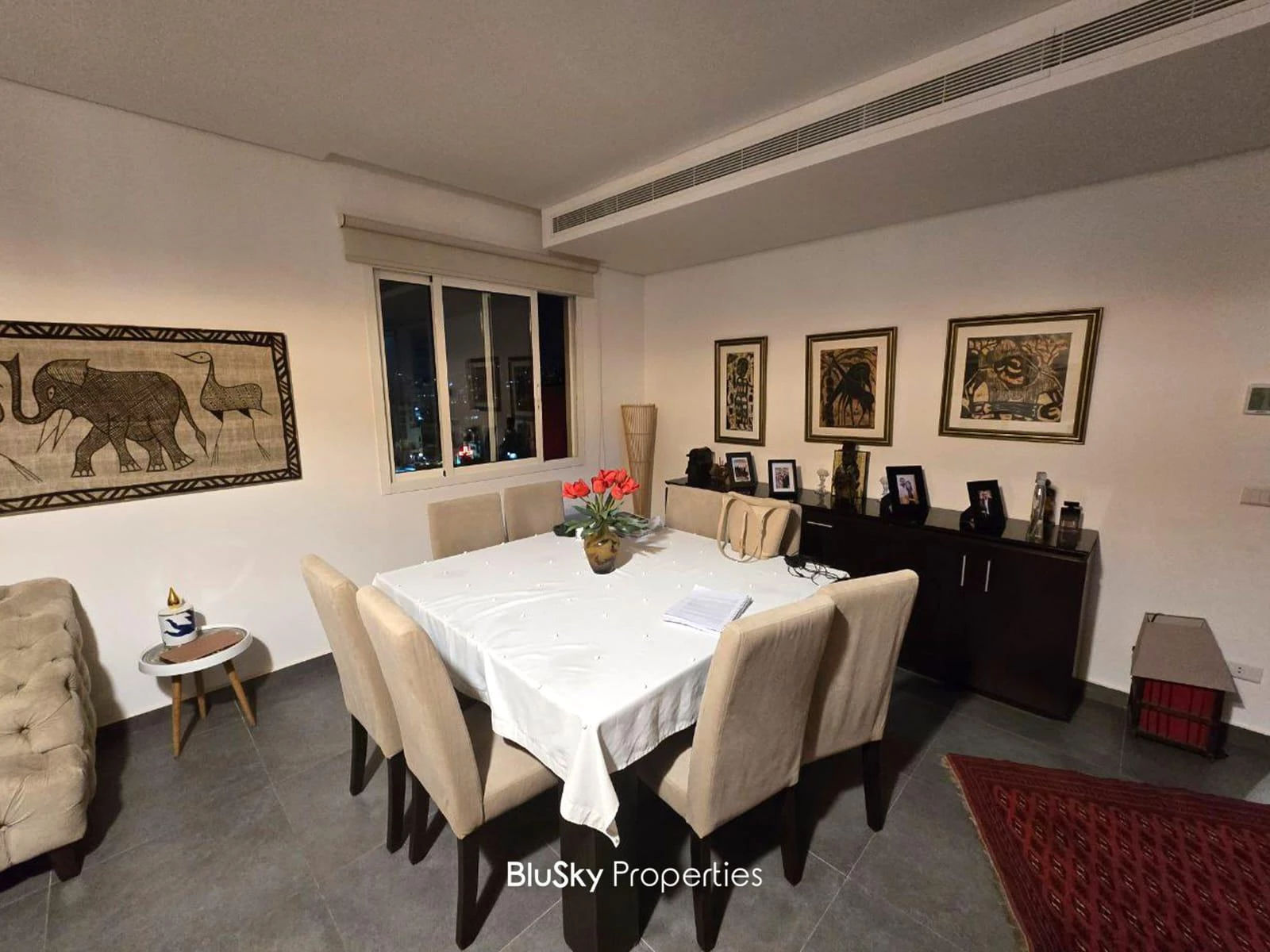 Triplex 230m² Terrace for Rent in Furn El Chebback — photo 2