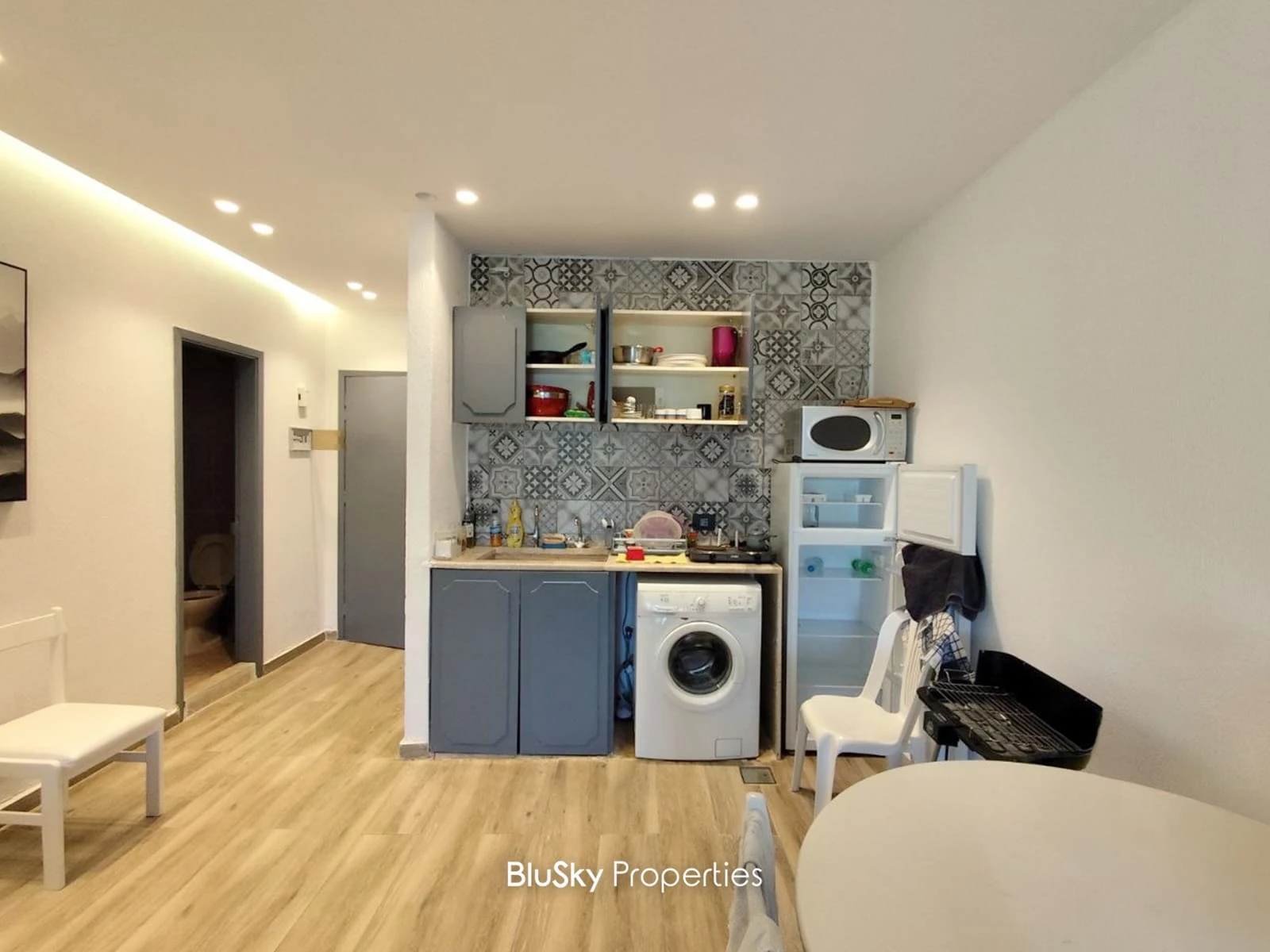 Chalet 100m² with Mountain View for Rent in Feitroun — الصورة 2