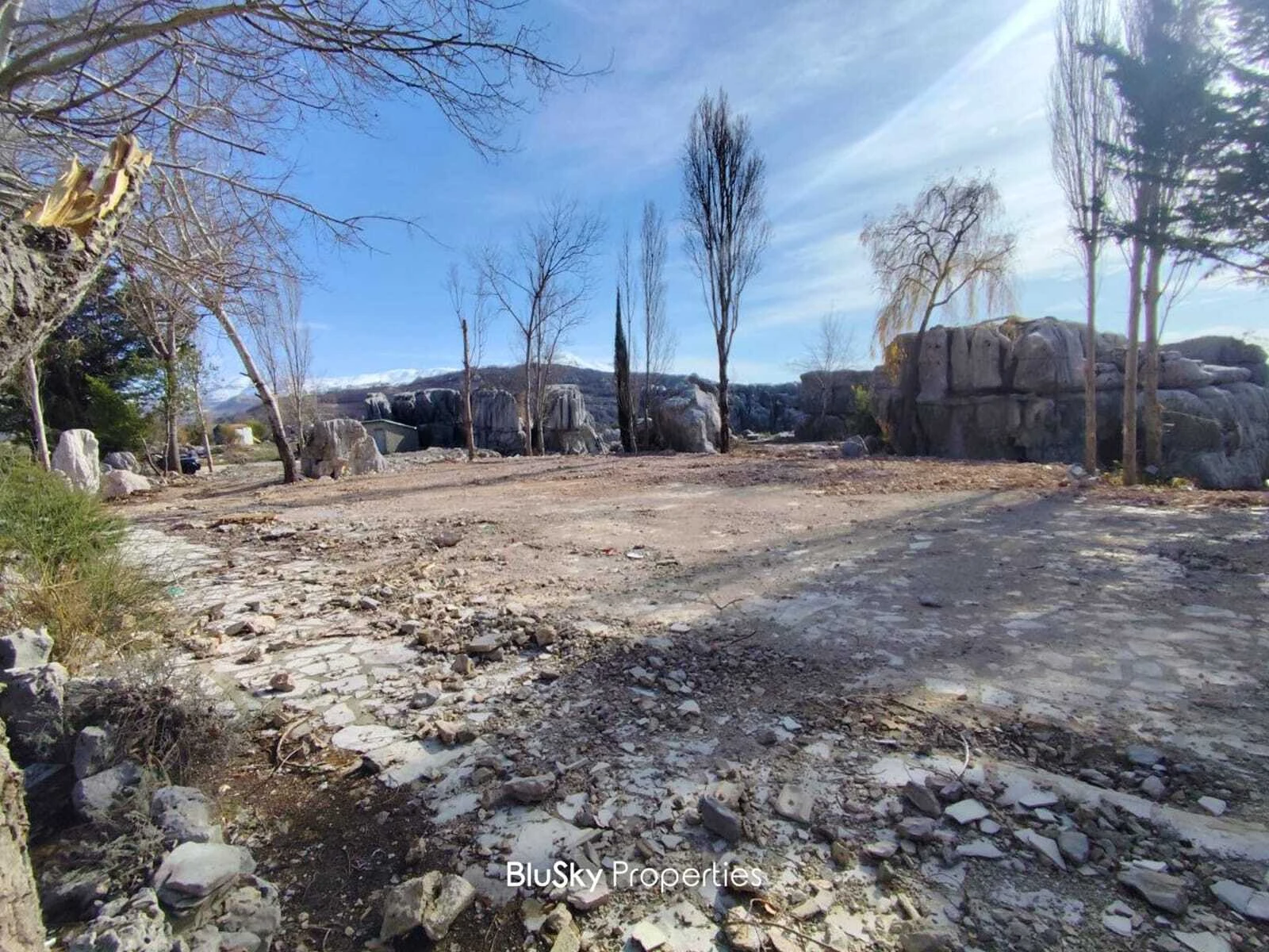 Land 3,400m² for Sale in Feitroun — photo 2