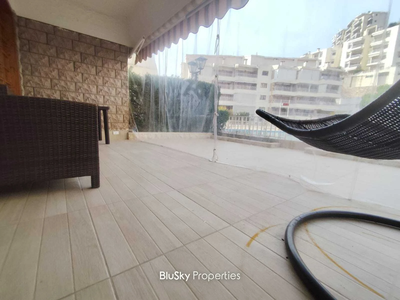 Chalet 75m² Balcony for Rent in Feitroun — الصورة 2