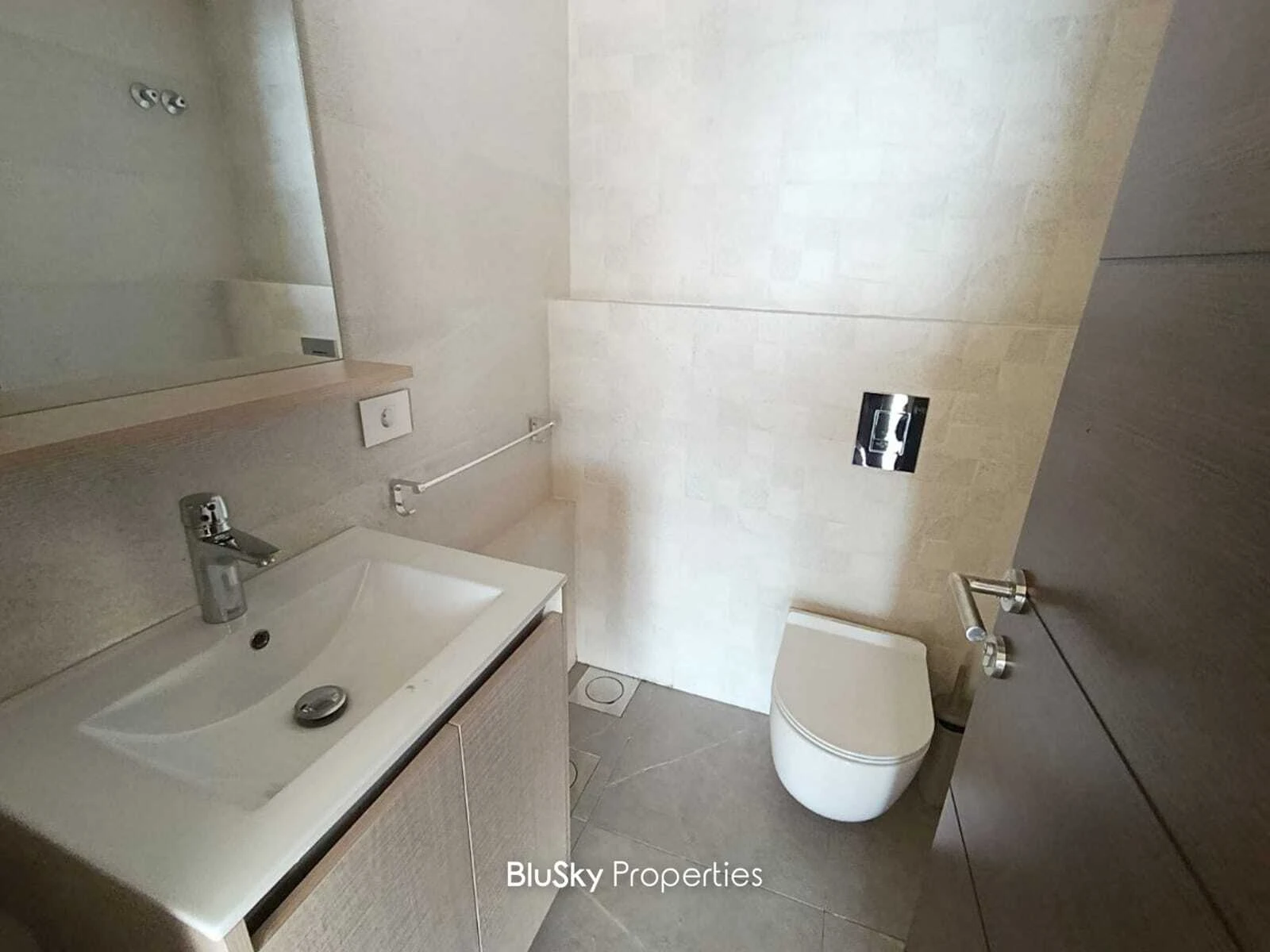 Apartment 145m² Sea View for Sale or Rent in Fidar — photo 4