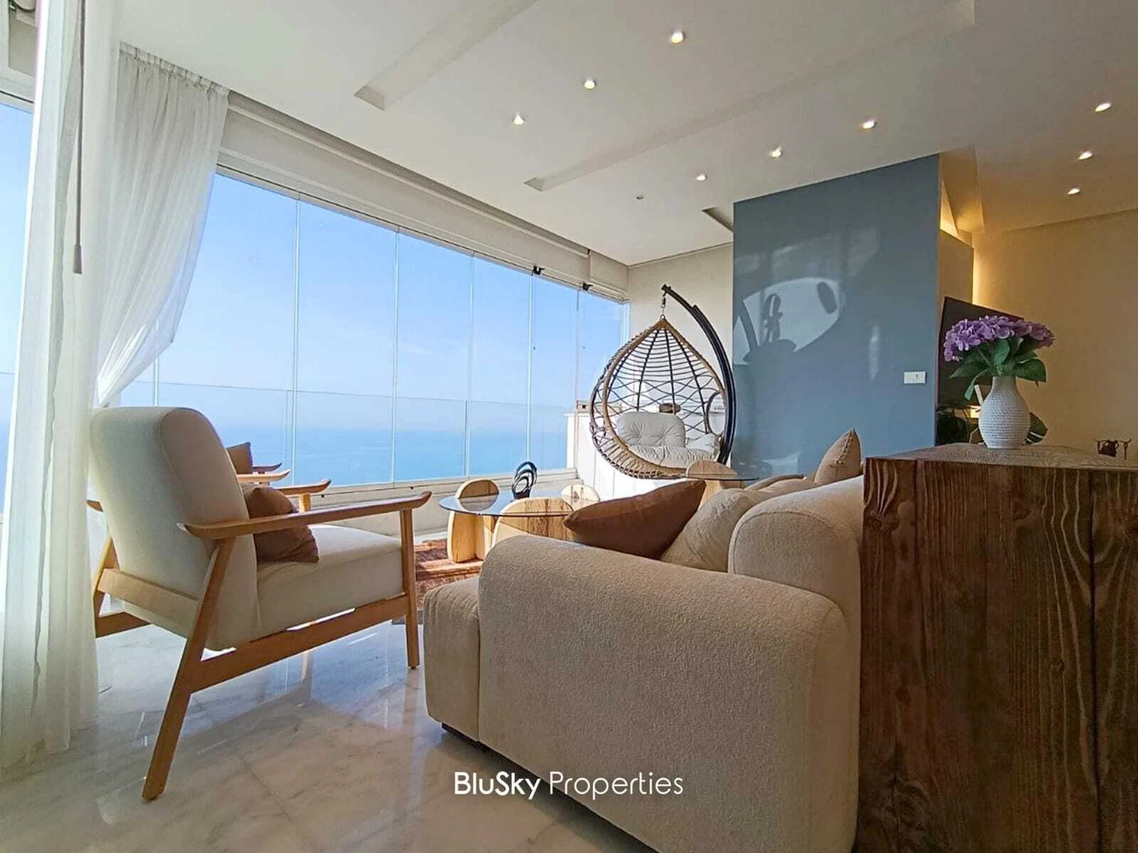 Apartment 240m² Terrace for Sale in Fidar