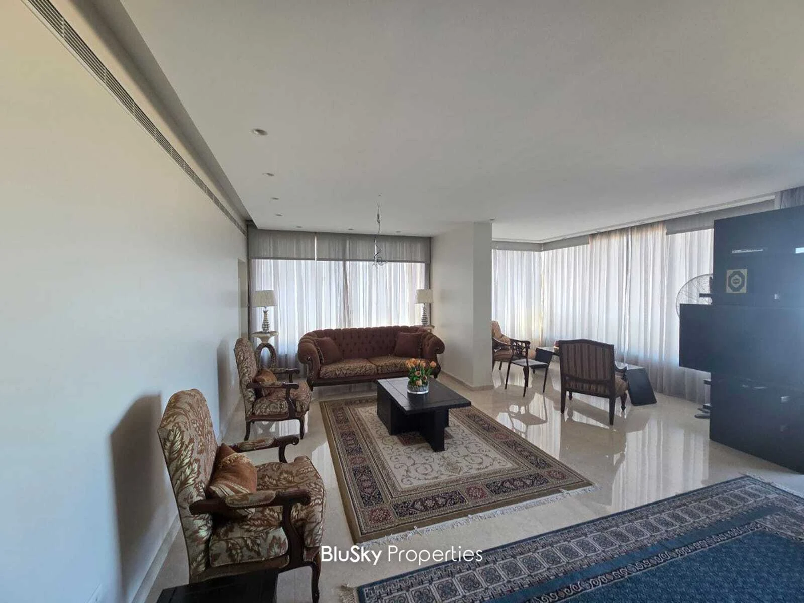 Apartment 210m² City View for Sale or Rent in Fiyadieh — الصورة 2