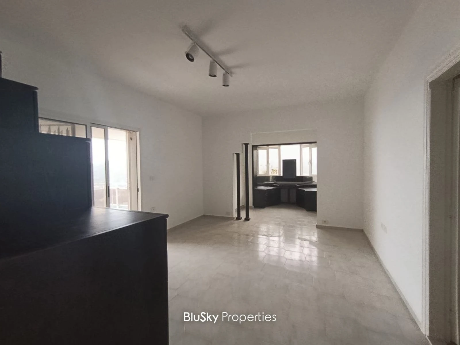 Villa 1,000m² with Land for Sale in Ghazir — الصورة 5