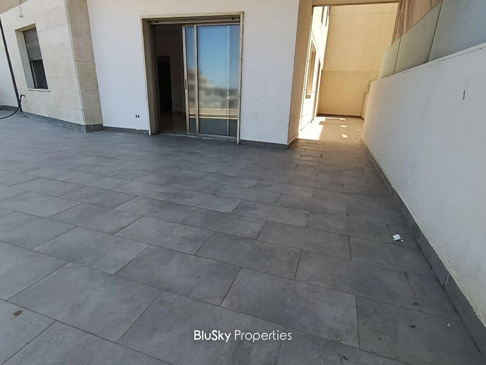Apartment 160m² Terrace for Sale in Ghazir — photo 3