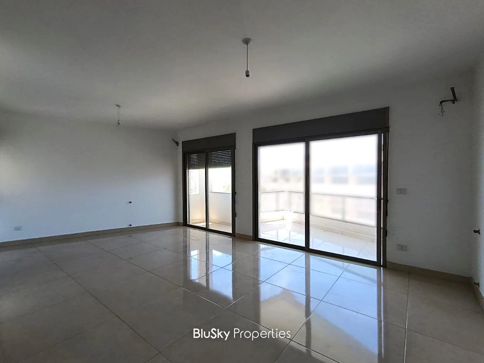 Apartment 170m² Mountain View for Sale in Ghazir