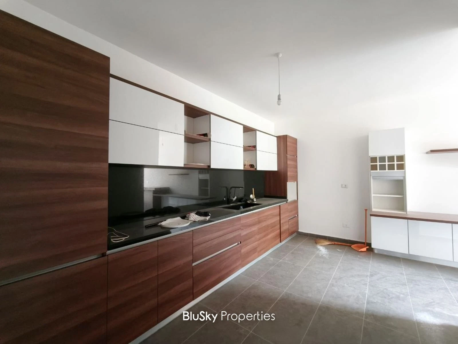 Apartment 175m² with Sea View for Sale in Ghazir — photo 2