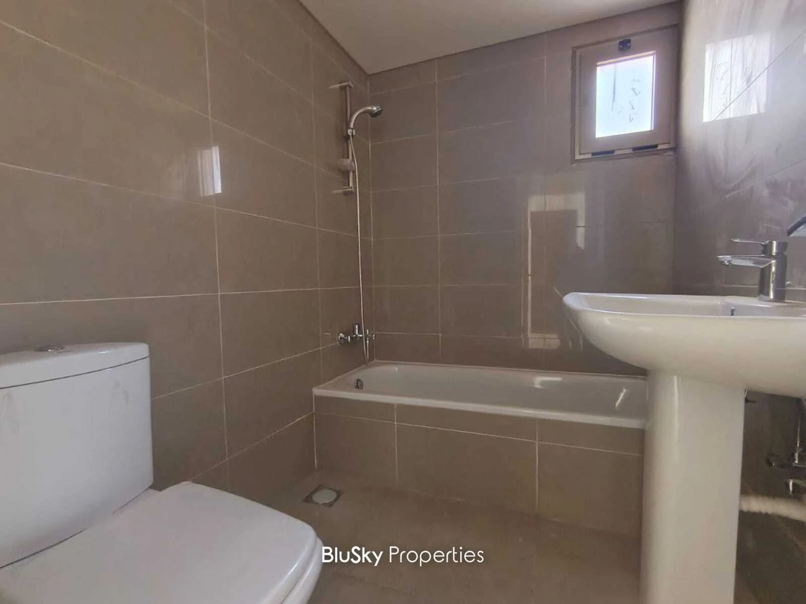 Apartment 190m² Sea View for Sale in Ghadir — الصورة 4