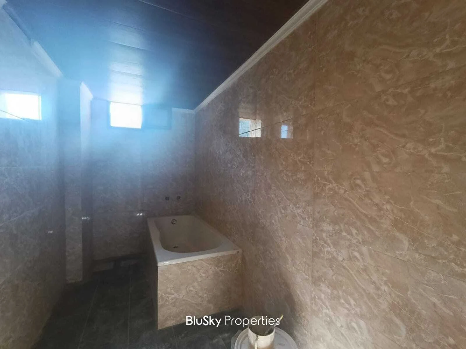 Apartment 125m² Sea View for Sale in Ghedres — الصورة 4
