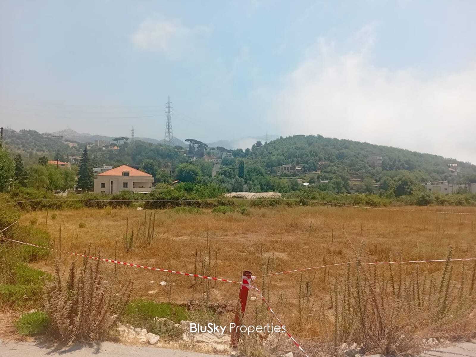 Land 2,200m² for Sale in Ghine