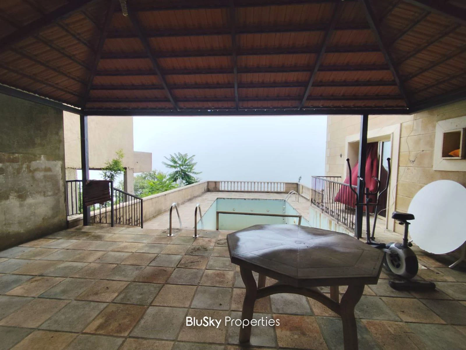Apartment 160m² Sea View for Sale in Ghosta — الصورة 2