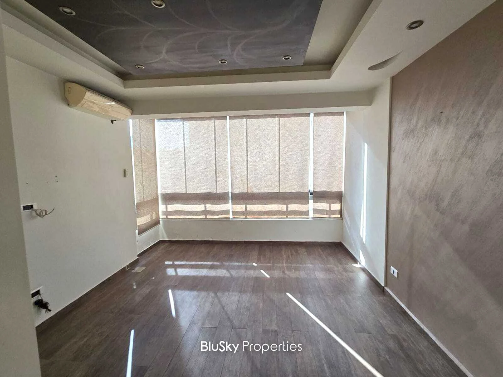 Apartment 170m² Sea View for Rent in Hadath — photo 2