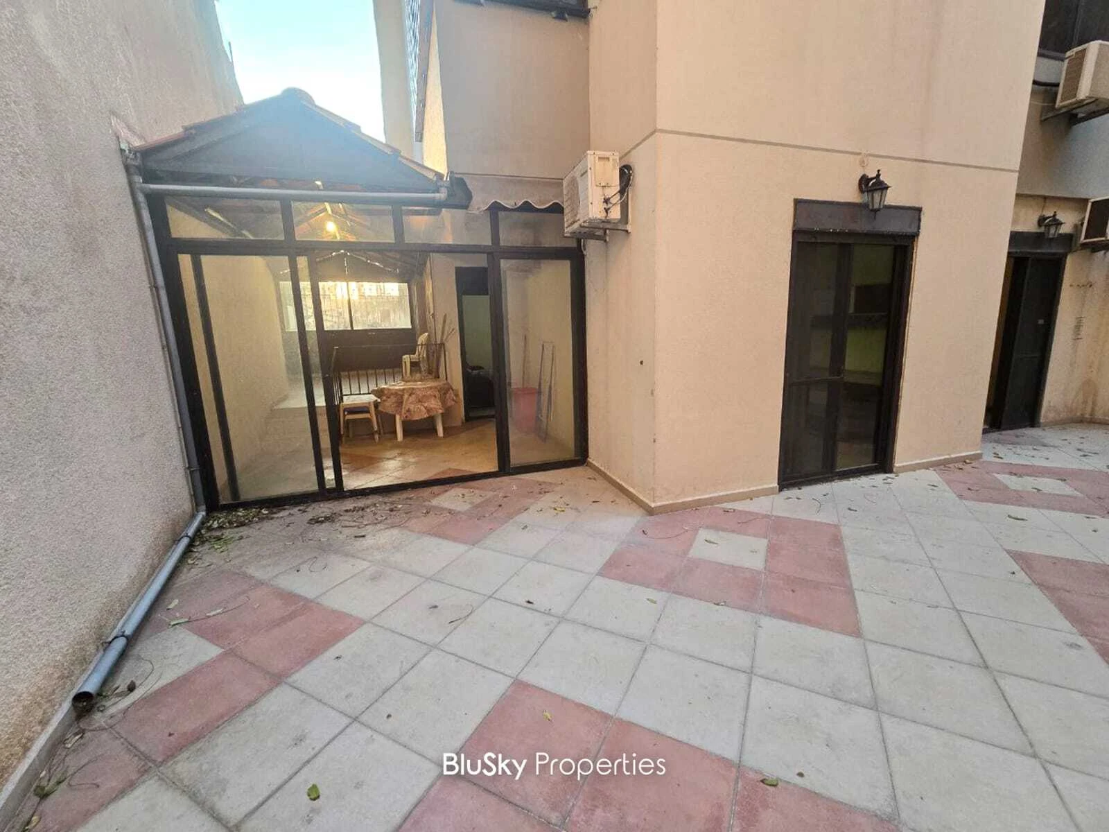 Apartment 180m² Terrace for Rent in Hadath — photo 2