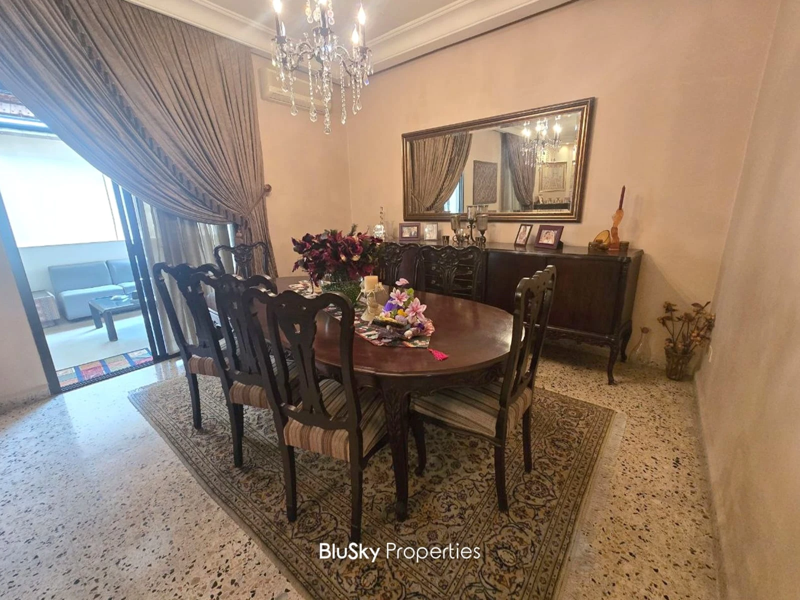 Apartment 320m² with Terrace for Sale in Hadath — photo 3